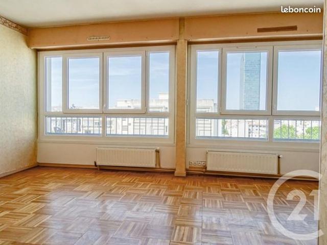 Studio 1 pièce 27 m²