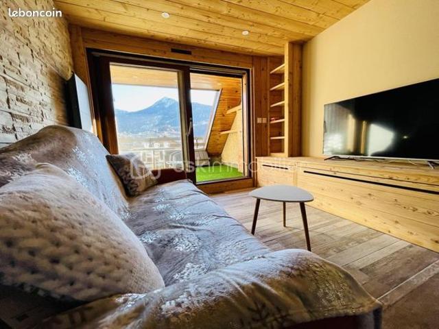 Studio 1 pièce 27 m²