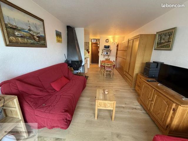 Studio 1 pièce 27 m²