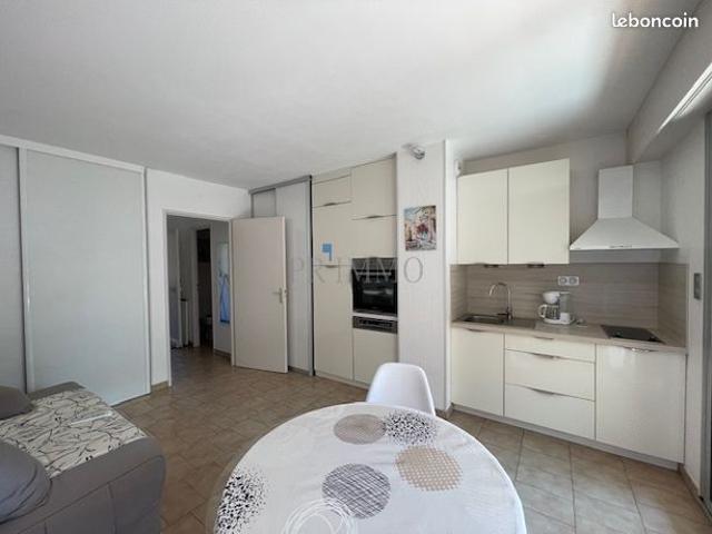 Studio 1 pièce 24 m²