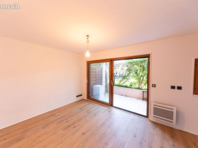Studio 1 pièce 24 m²