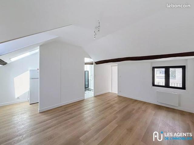 Studio 1 pièce 24 m²