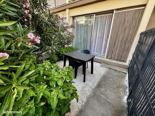 Studio 1 pièce 24 m²