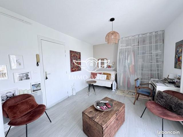 Studio 1 pièce 24 m²