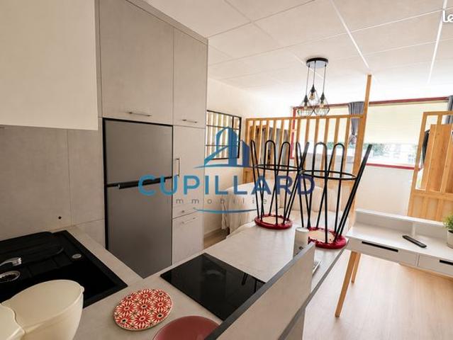Studio 1 pièce 24 m²