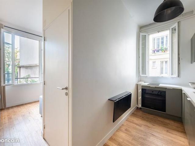 Studio 1 pièce 24 m²