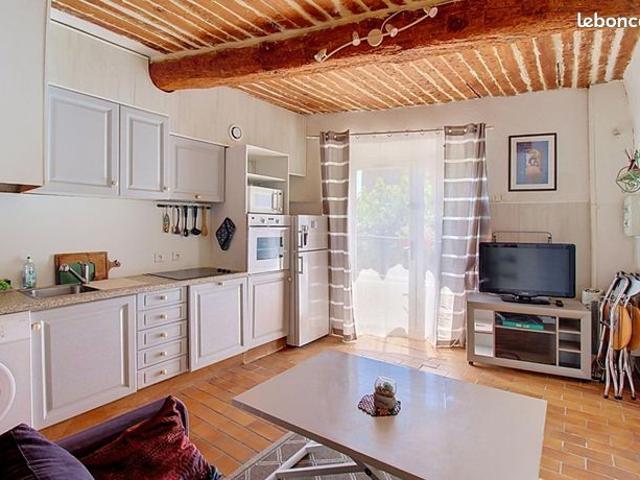 Studio 1 pièce 24 m²