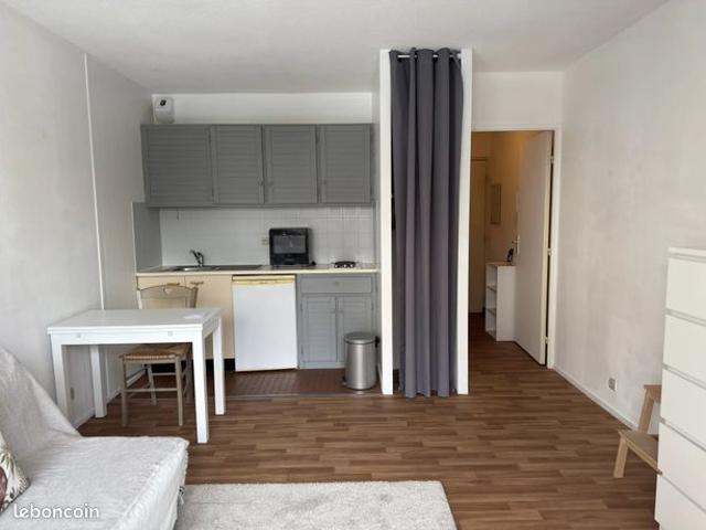 Studio 1 pièce 24 m²