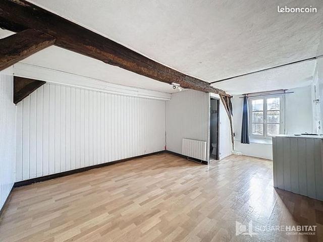 Studio 1 pièce 24 m²
