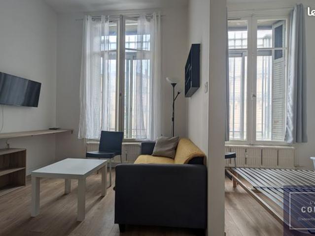 Studio 1 pièce 24 m²