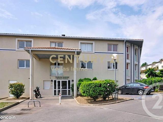 Studio 1 pièce 24 m²