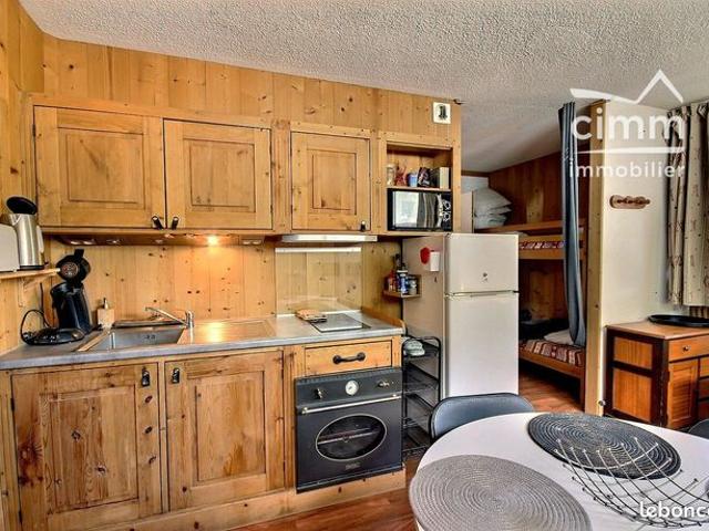 Studio 1 pièce 24 m²