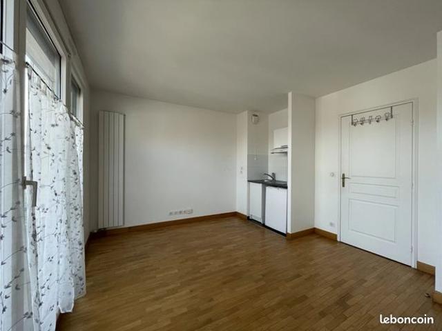 Studio 1 pièce 24 m²