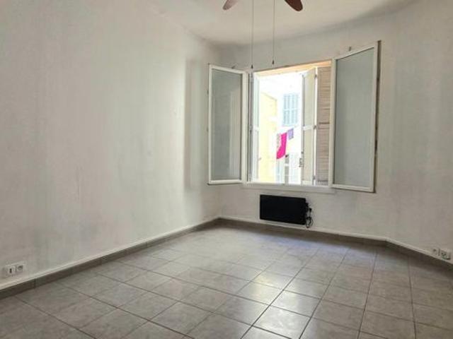 Studio 1 pièce 24 m²