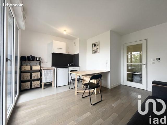 Studio 1 pièce 24 m²