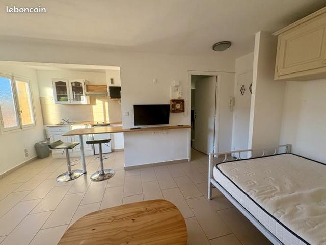 Studio 1 pièce 24 m²