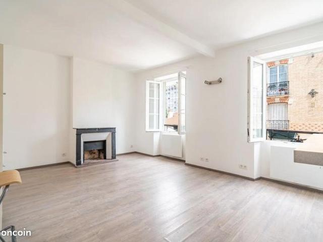 Studio 1 pièce 24 m²