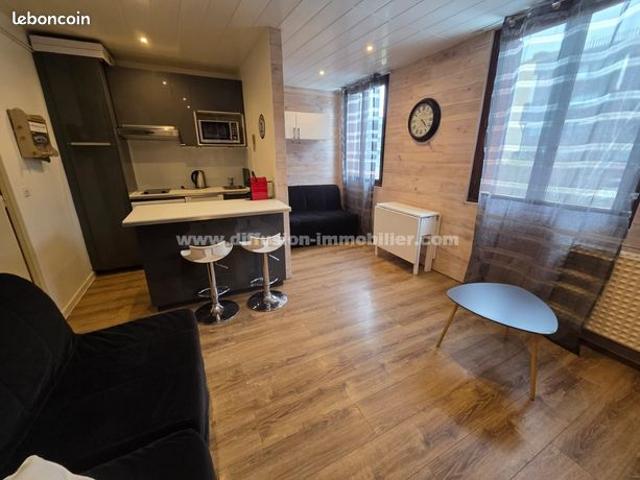 Studio 1 pièce 24 m²