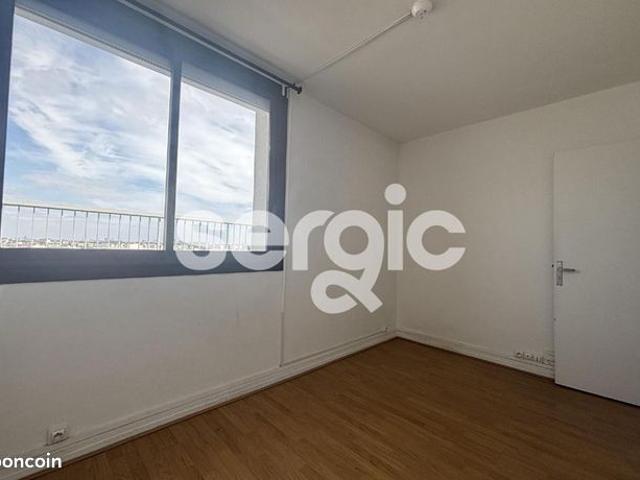 Studio 1 pièce 24 m²