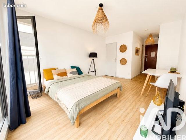 Studio 1 pièce 24 m²