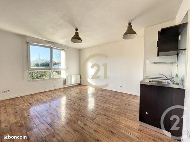Studio 1 pièce 24 m²