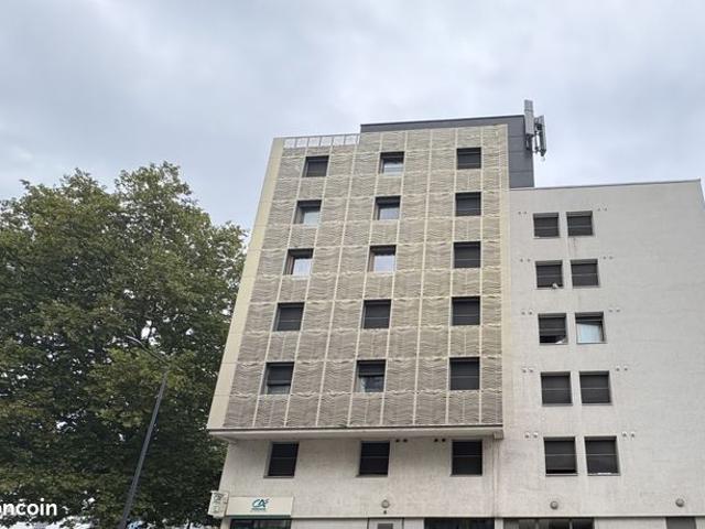 Studio 1 pièce 24 m²