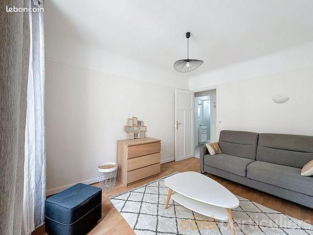 Studio 1 pièce 24 m²