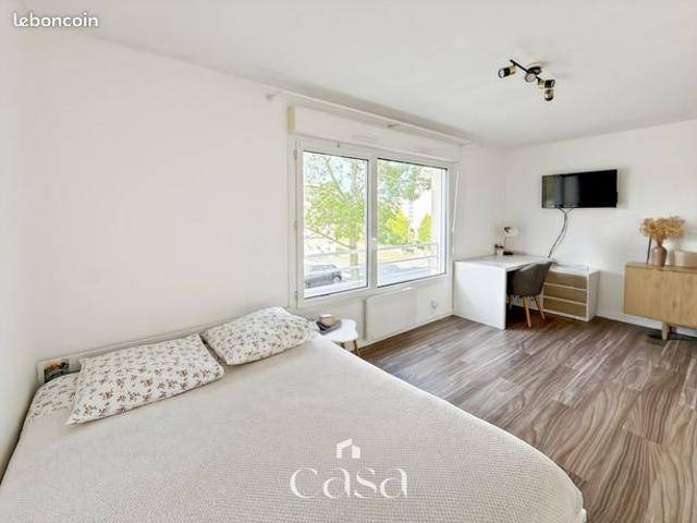 Studio 1 pièce 24 m²