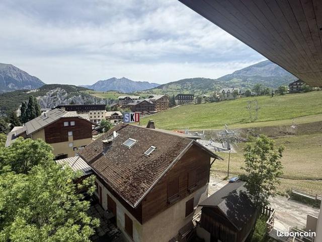 Studio 1 pièce 24 m²