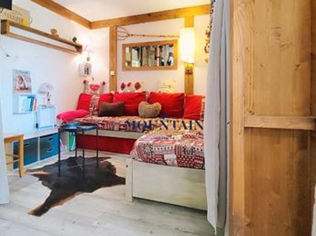 Studio 1 pièce 24 m²