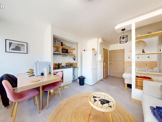 Studio 1 pièce 24 m²