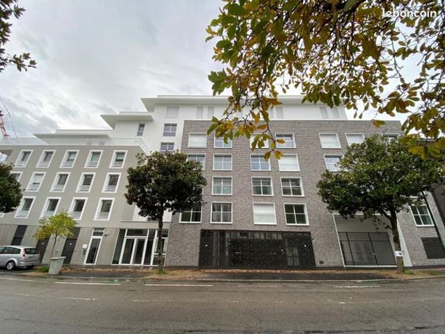 Studio 1 pièce 24 m²