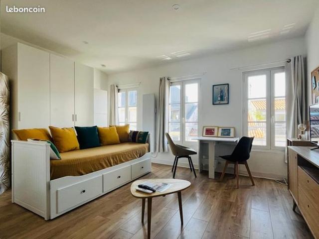 Studio 1 pièce 24 m²