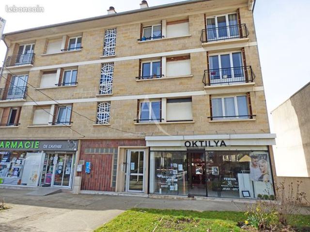 Studio 1 pièce 24 m²