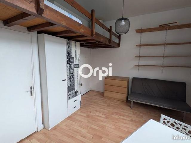 Studio 1 pièce 24 m²