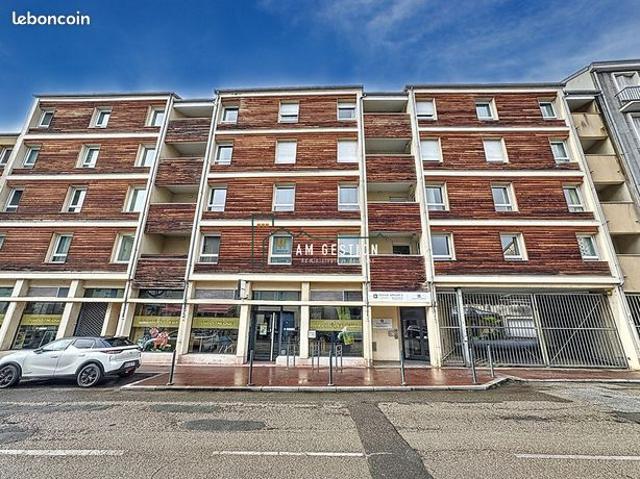 Studio 1 pièce 24 m²