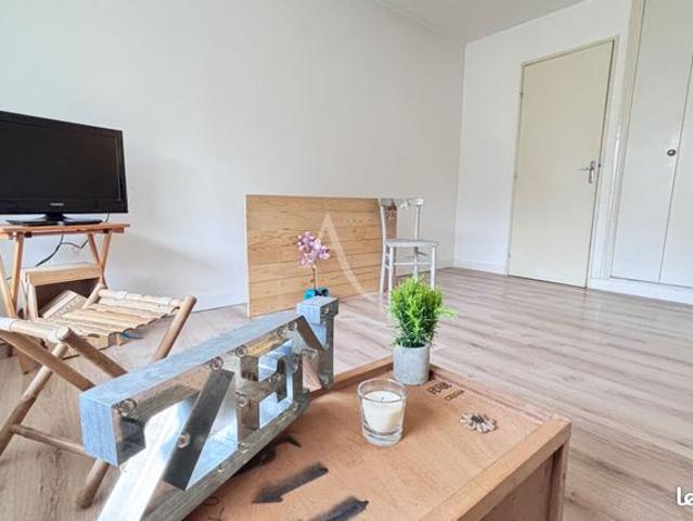 Studio 1 pièce 24 m²