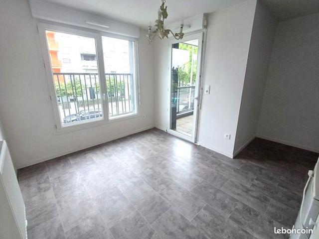 Studio 1 pièce 24 m²