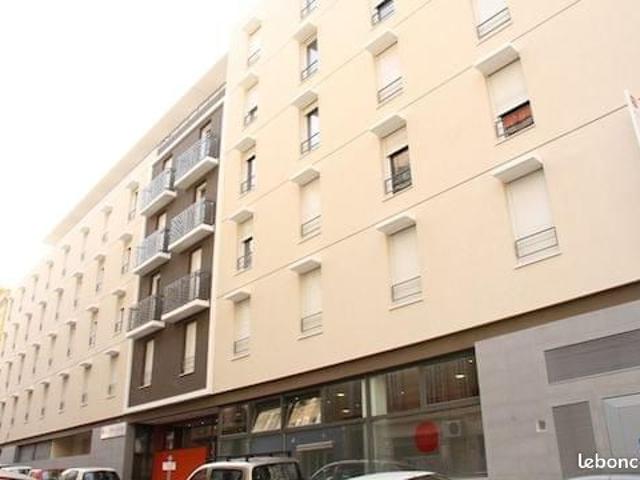 Studio 1 pièce 24 m²