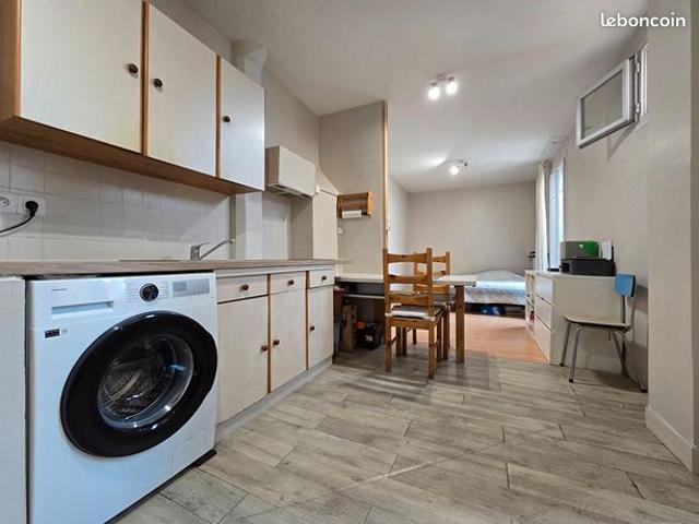 Studio 1 pièce 24 m²