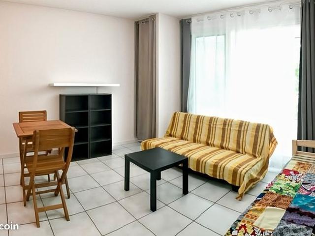 Studio 1 pièce 24 m²
