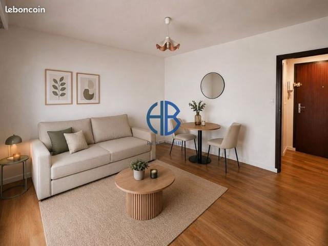 Studio 1 pièce 24 m²