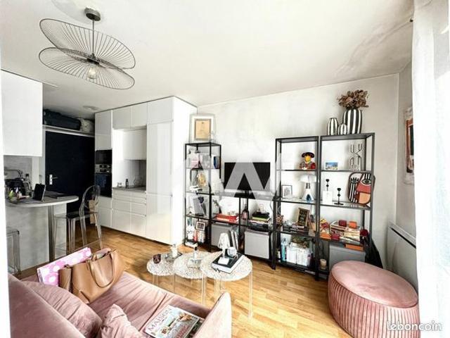 Studio 1 pièce 24 m²