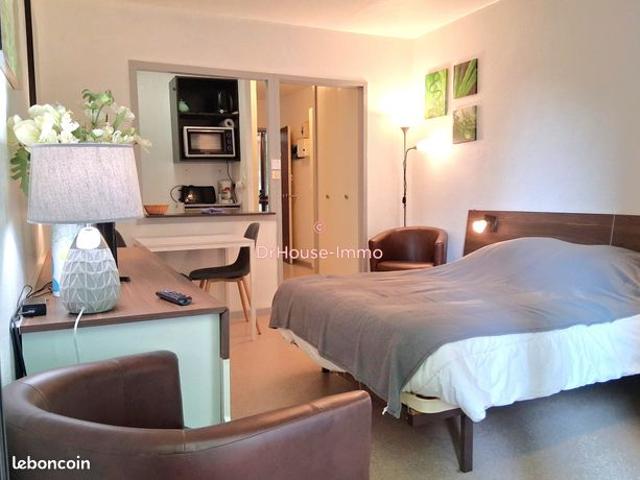 Studio 1 pièce 24 m²