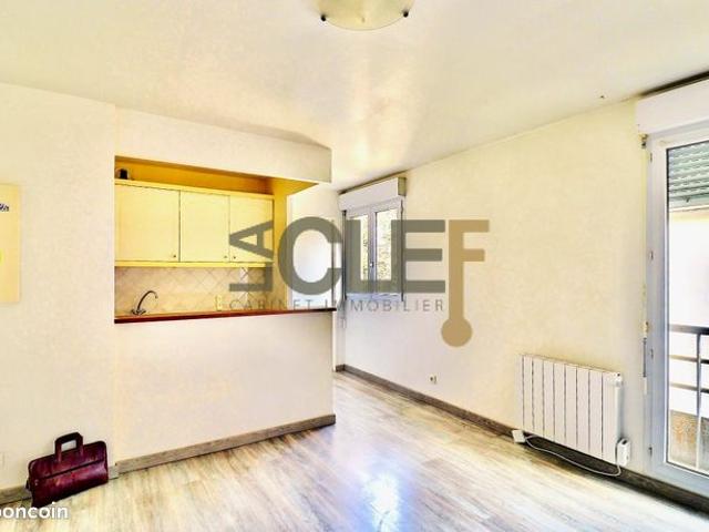 Studio 1 pièce 24 m²
