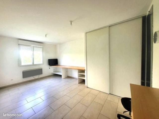 Studio 1 pièce 24 m²