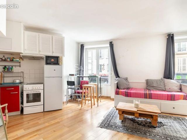 Studio 1 pièce 24 m²