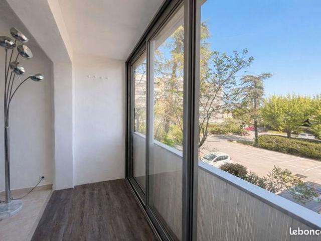 Studio 1 pièce 24 m²