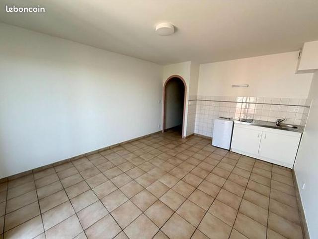 Studio 1 pièce 25 m²