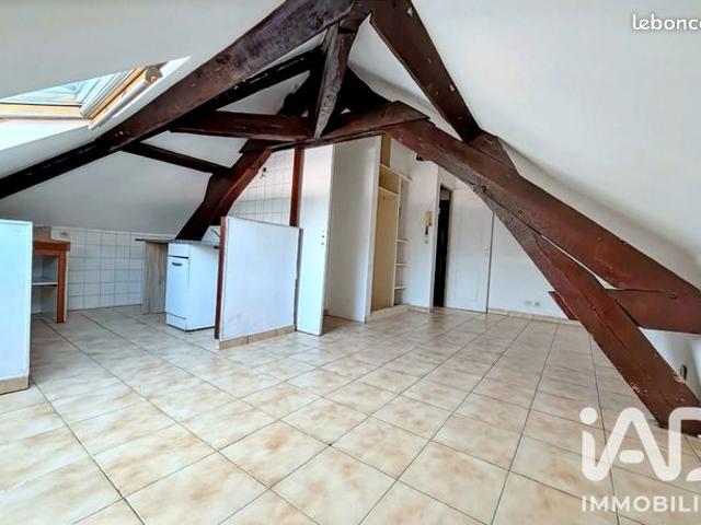 Studio 1 pièce 25 m²